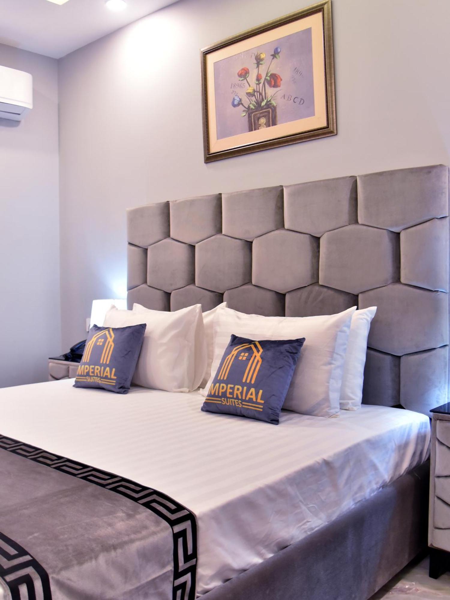 Imperial Suites ลาฮอร์ ภายนอก รูปภาพ